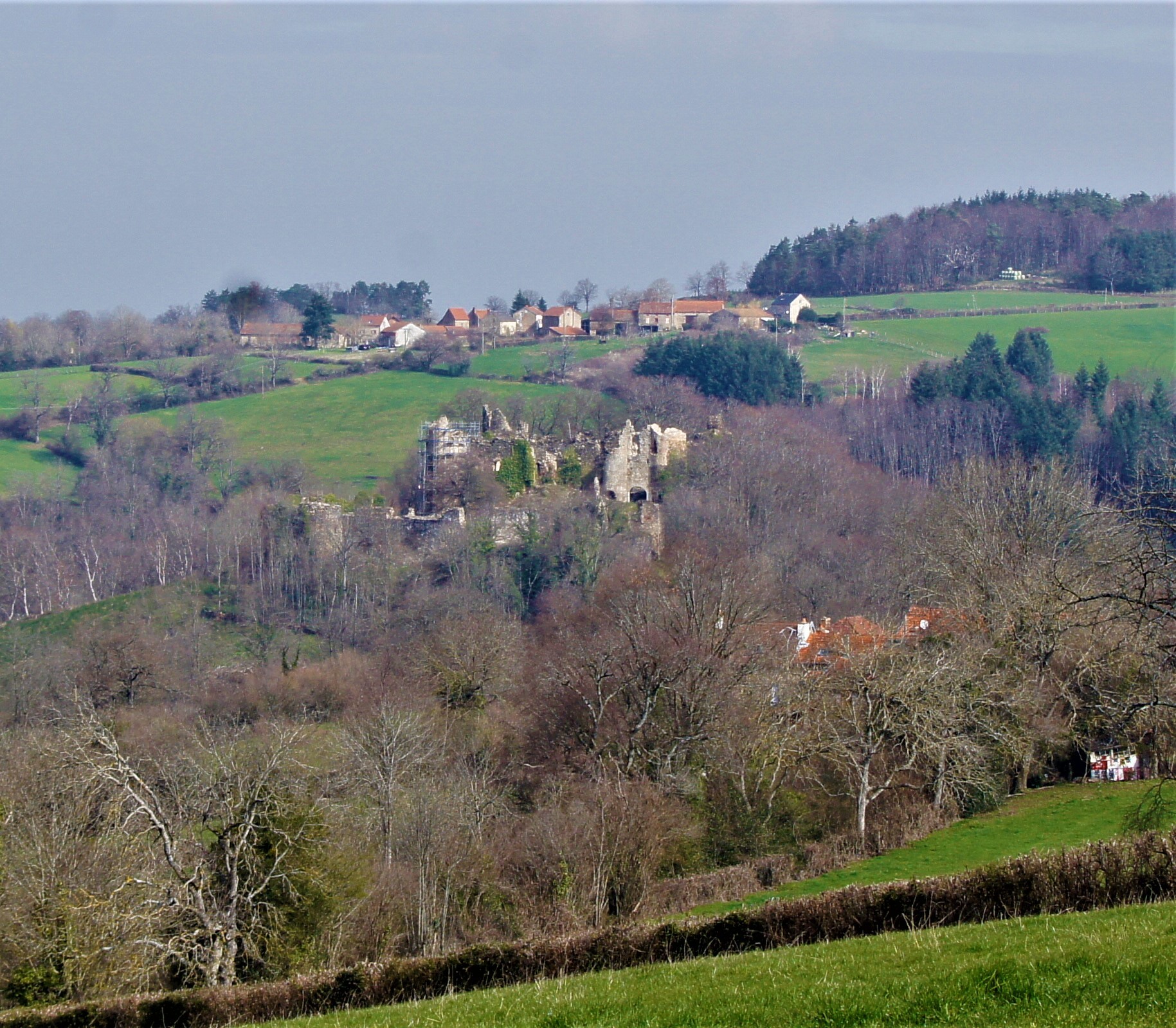 Chateau de Montgilbert