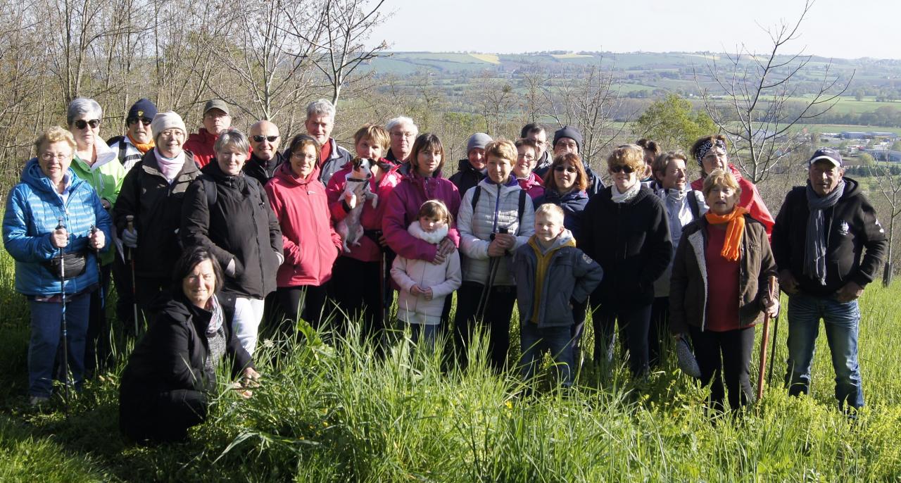 Groupe marcheurs a Creuzier  le neuf