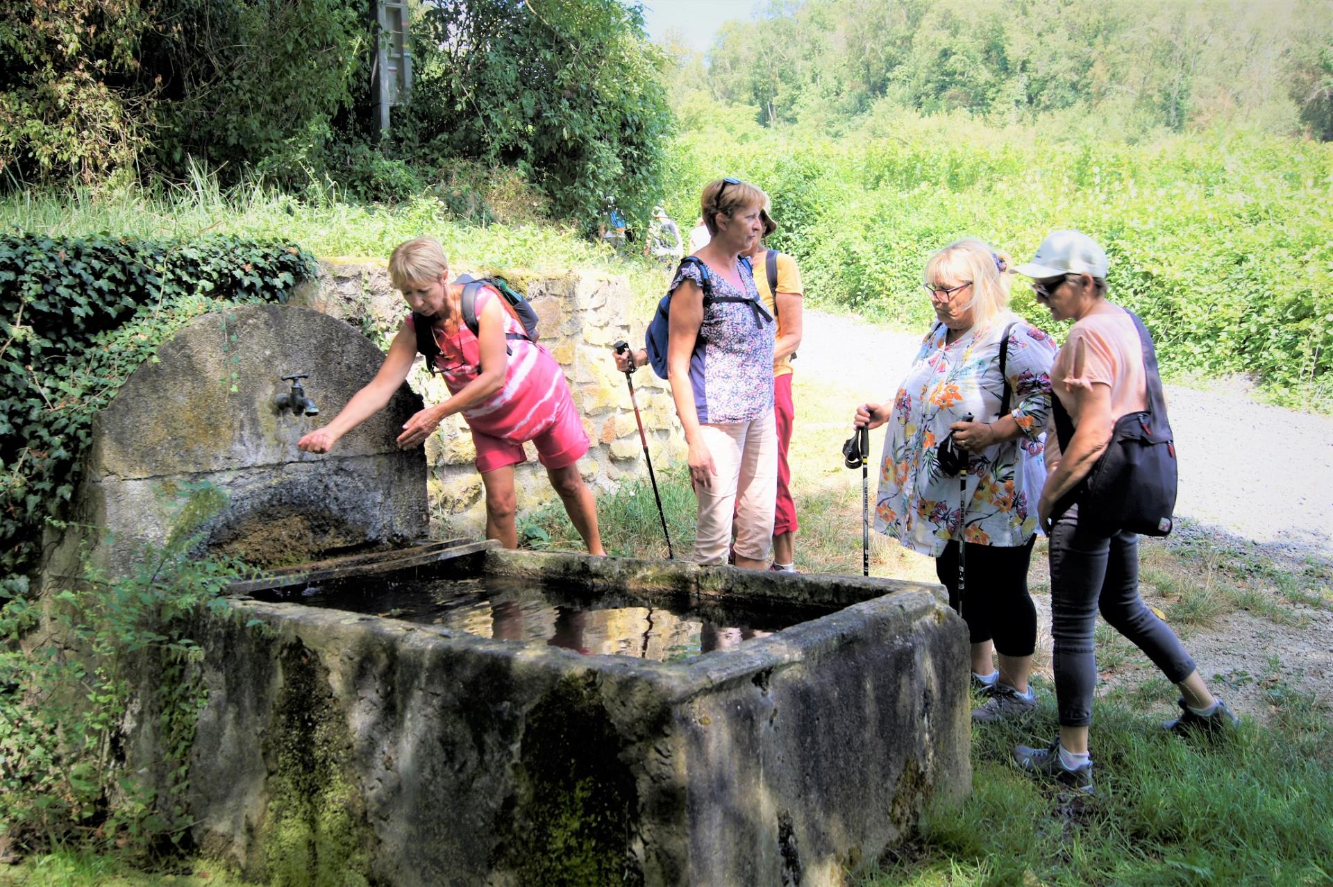 Marcheurs a Montpeyroux-1 septembre 2018