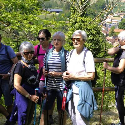 Marcheurs aux grottes de Perrier-2