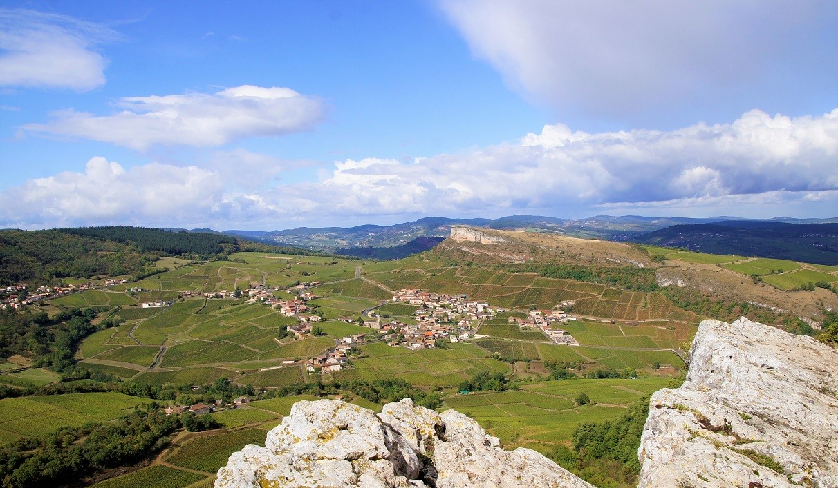 Paysage vu de la roche de Solutre