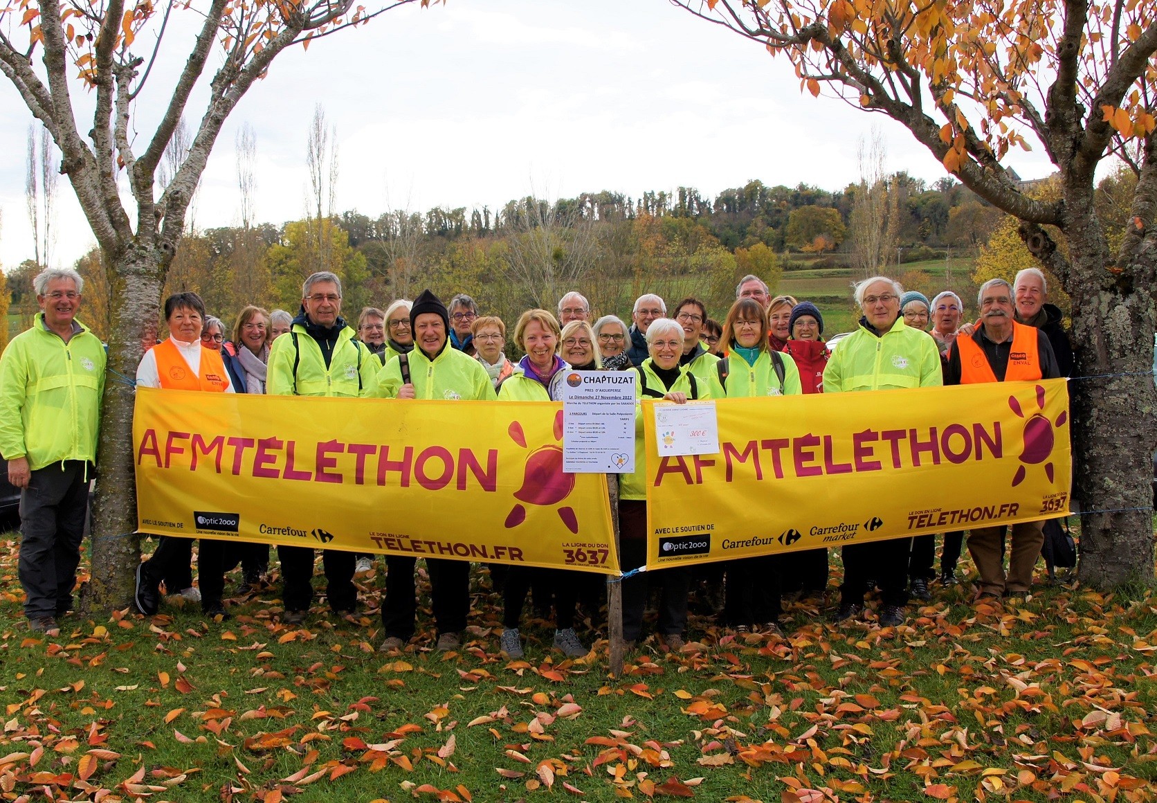 Remise du cheque pour le téléthon à Chaptuzat