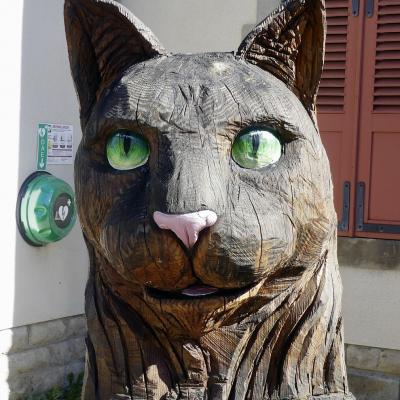 Sculpture de chat à Gouttieres