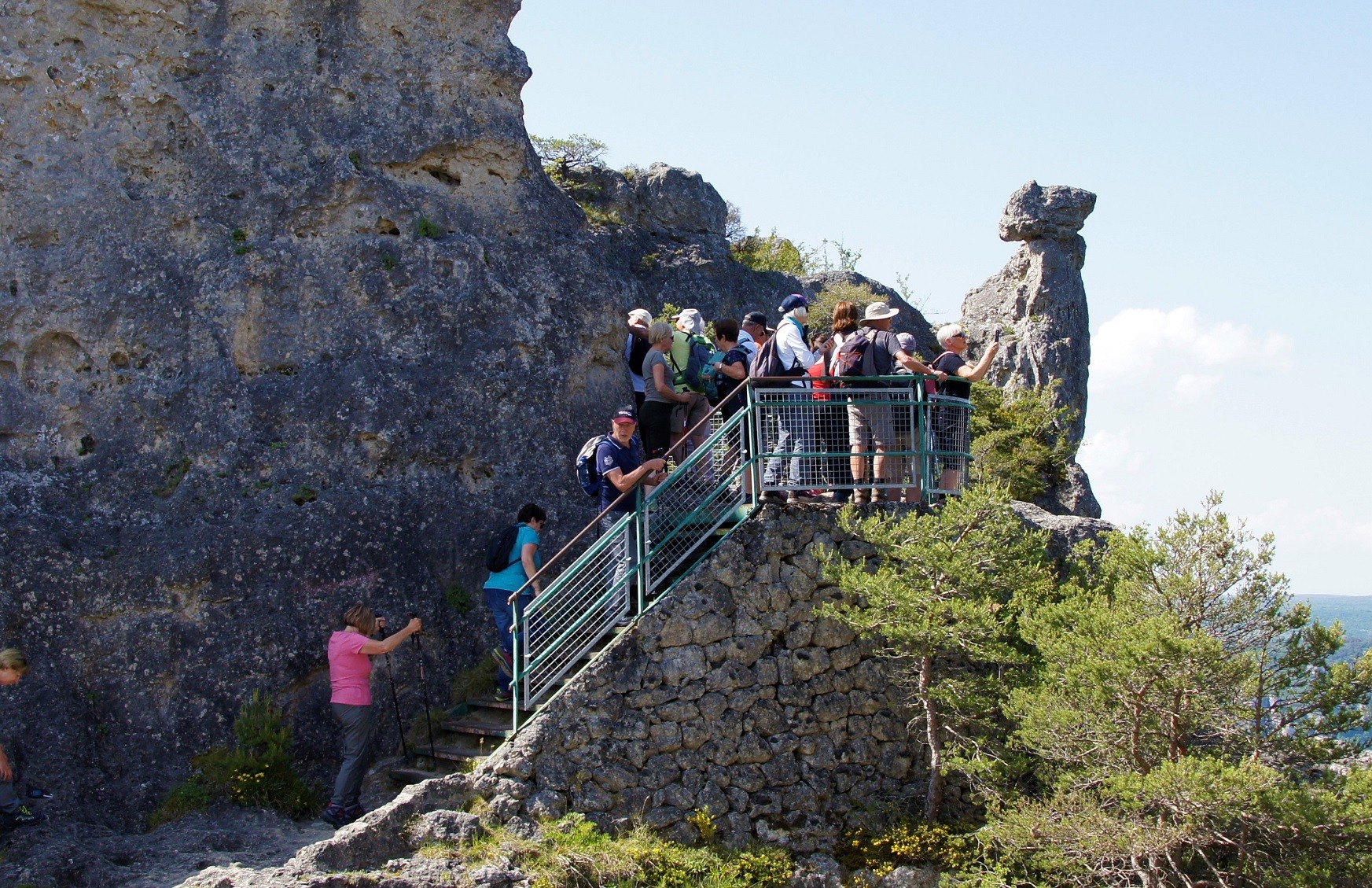 Sur les chemins de la cité des pierres