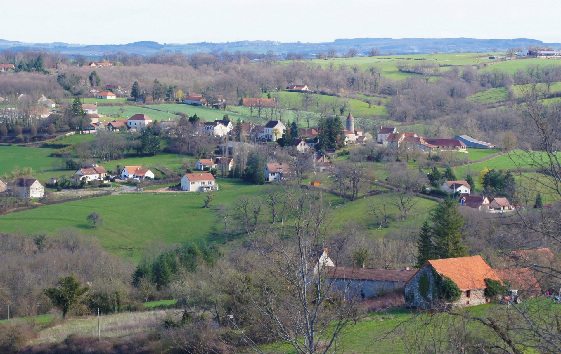 Vue sur St Etienne de Vicq